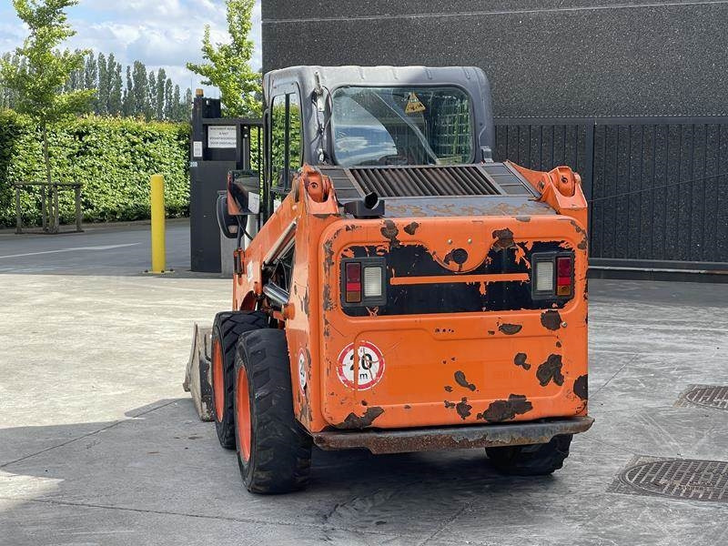 Bobcat S 450 - Riteņu iekrāvējs: foto 5 Bobcat S 450 - Riteņu iekrāvējs: foto 5