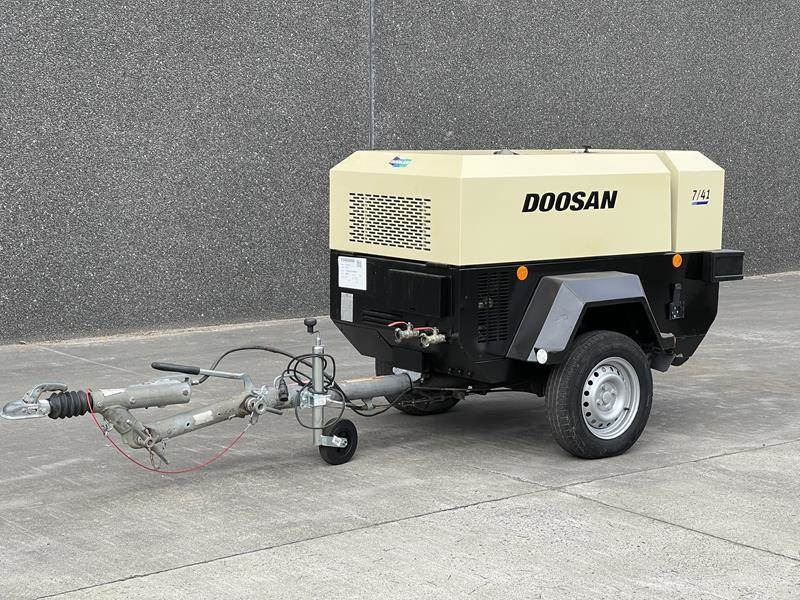 Doosan 7 / 41 - N - Gaisa kompresors: foto 1 Doosan 7 / 41 - N - Gaisa kompresors: foto 1