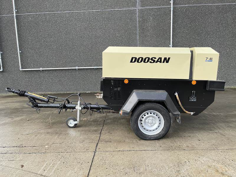 Doosan 7 / 41 - N - Gaisa kompresors: foto 1 Doosan 7 / 41 - N - Gaisa kompresors: foto 1