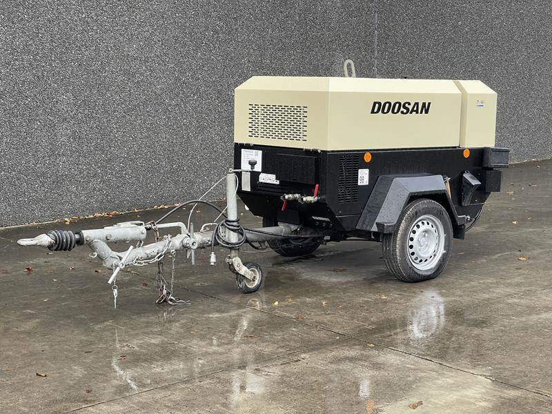 Doosan 7 / 41 - N - Gaisa kompresors: foto 1 Doosan 7 / 41 - N - Gaisa kompresors: foto 1