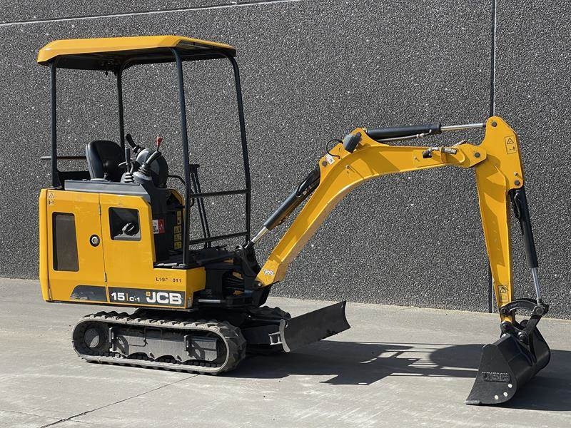 JCB 15 C - 1 - Mini-ekskavators: foto 1 JCB 15 C - 1 - Mini-ekskavators: foto 1