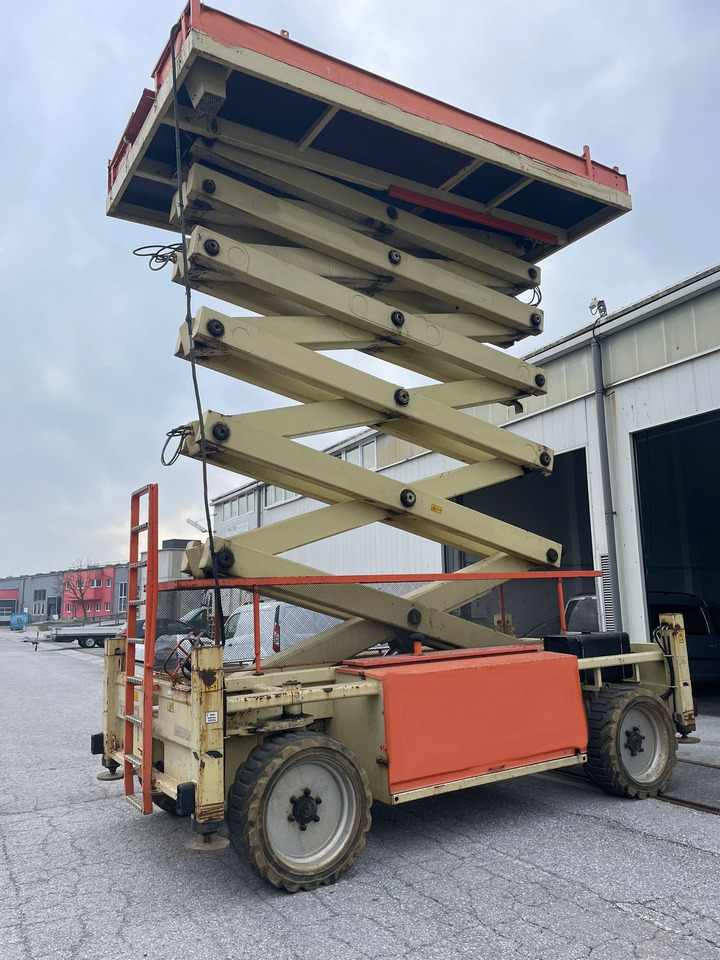 JLG 203-24 - Šķērveida pacēlājs: foto 4 JLG 203-24 - Šķērveida pacēlājs: foto 4