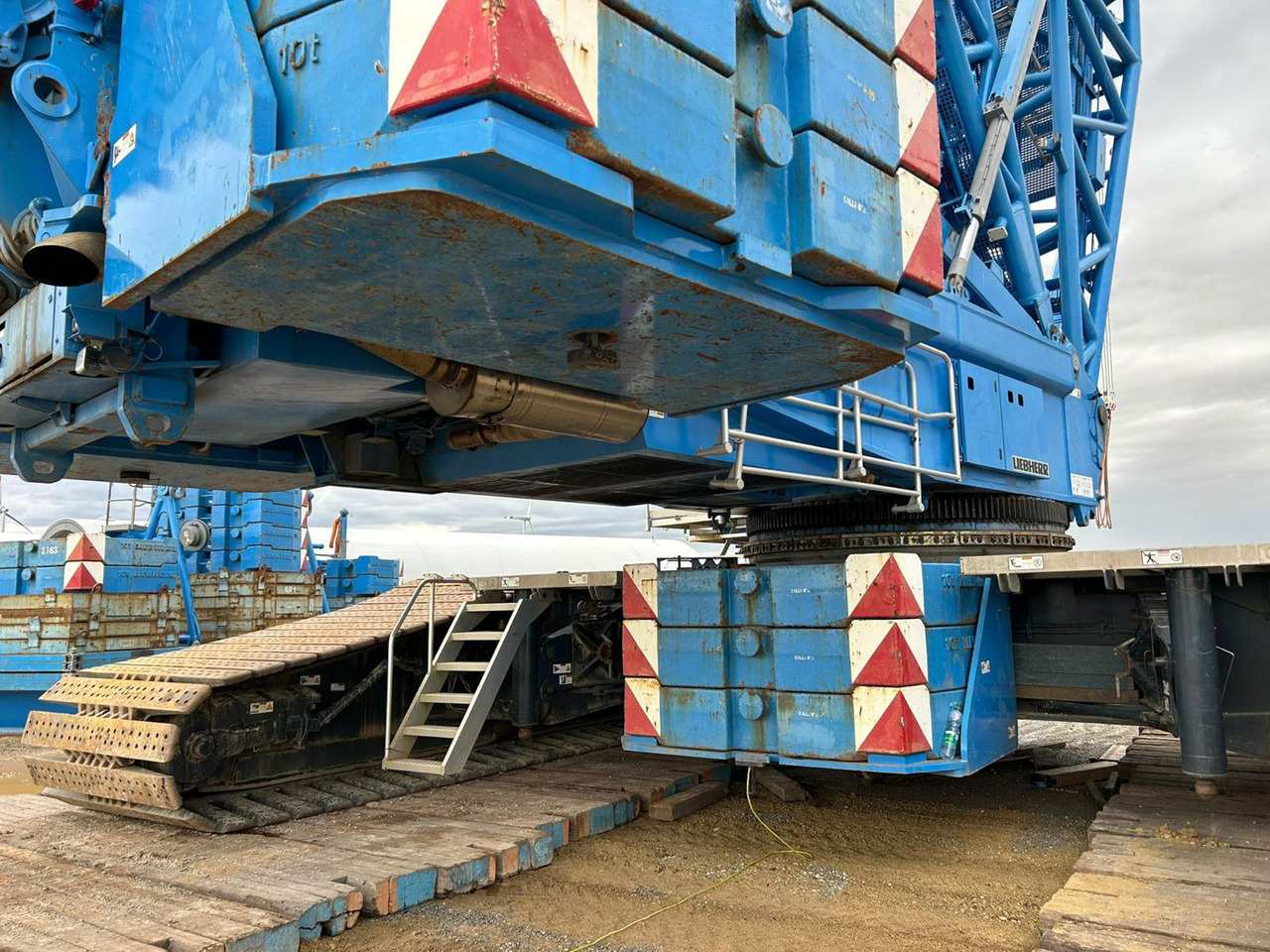 LIEBHERR LR 1600-2 - Kāpurķēžu celtnis: foto 4 LIEBHERR LR 1600-2 - Kāpurķēžu celtnis: foto 4