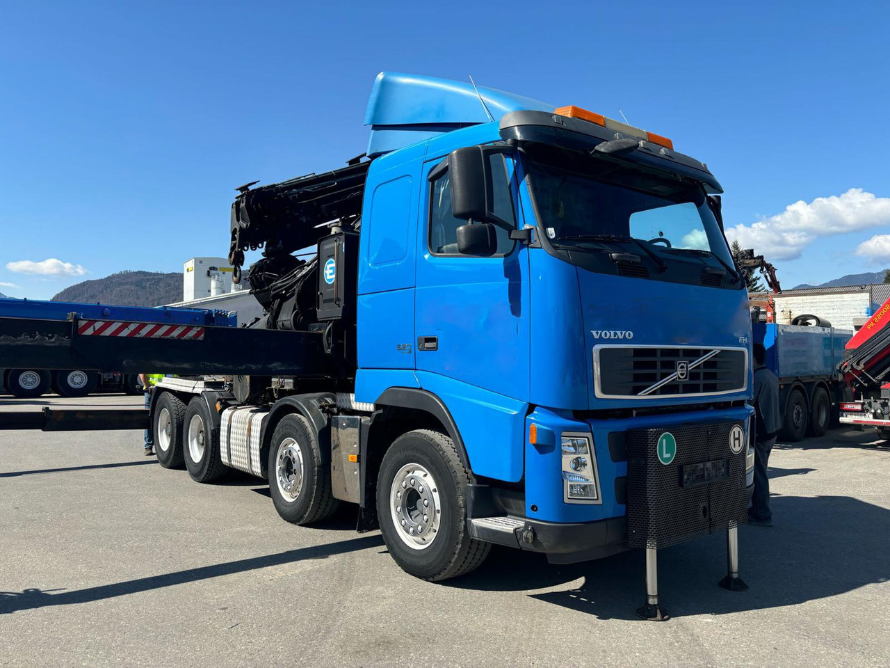 Volvo 520 FH + Effer 1550/8S - Celtnis-manipulators: foto 1 Volvo 520 FH + Effer 1550/8S - Celtnis-manipulators: foto 1