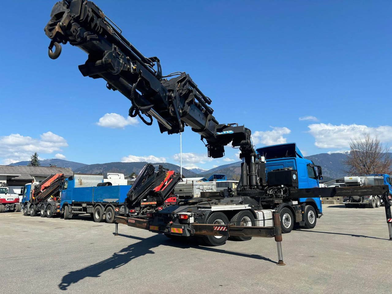 Volvo 520 FH + Effer 1550/8S - Celtnis-manipulators: foto 4 Volvo 520 FH + Effer 1550/8S - Celtnis-manipulators: foto 4