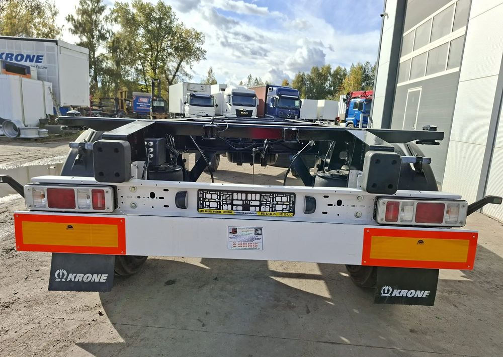 Krone BDF osie SAF przyczepa - Piekabe noņemamā virsbūve/ Konteineru vedējs: foto 2 Krone BDF osie SAF przyczepa - Piekabe noņemamā virsbūve/ Konteineru vedējs: foto 2