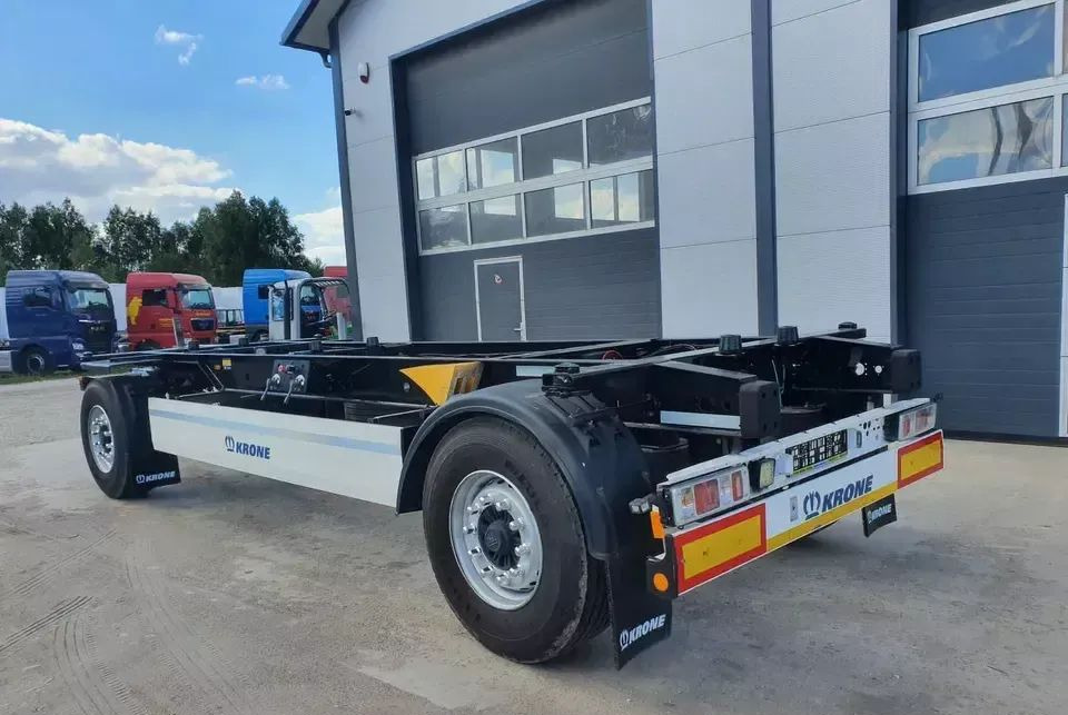 Krone PRZYCZEPA KRONE BDF - Piekabe noņemamā virsbūve/ Konteineru vedējs: foto 1 Krone PRZYCZEPA KRONE BDF - Piekabe noņemamā virsbūve/ Konteineru vedējs: foto 1