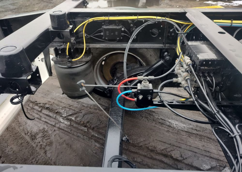 Krone Przyczepa BDF Krone - Piekabe noņemamā virsbūve/ Konteineru vedējs: foto 2 Krone Przyczepa BDF Krone - Piekabe noņemamā virsbūve/ Konteineru vedējs: foto 2