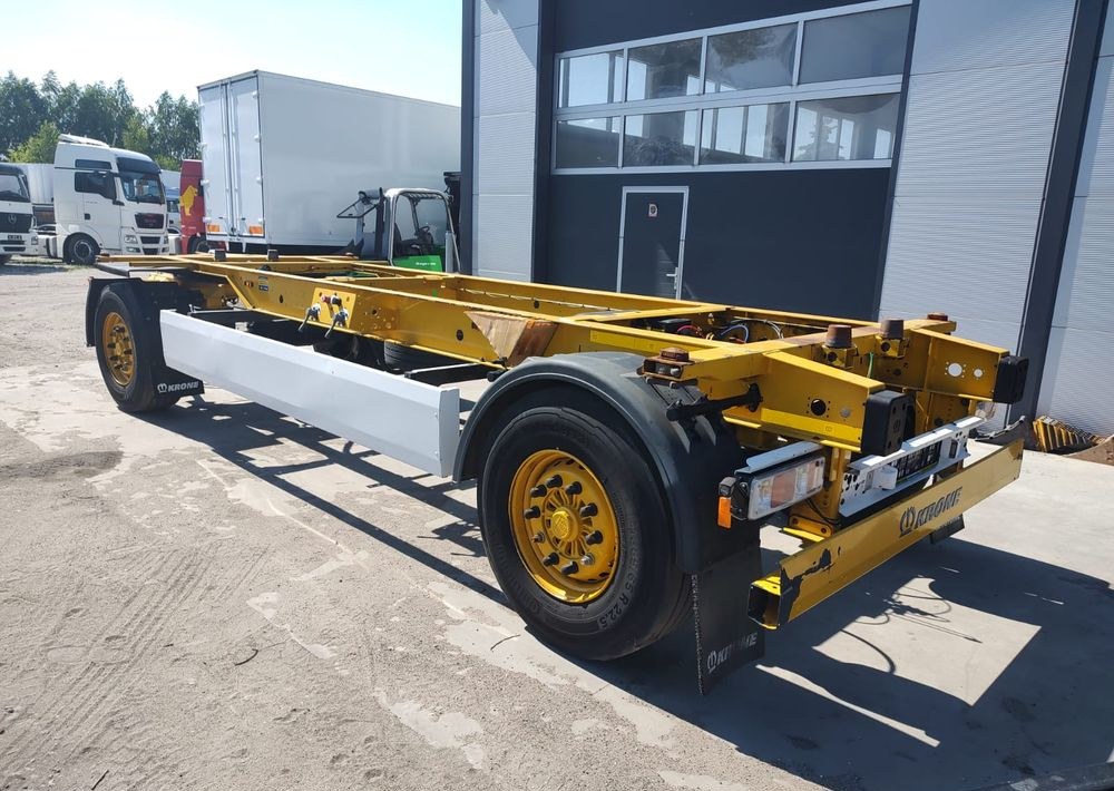 Krone Przyczepa BDF Krone - Piekabe noņemamā virsbūve/ Konteineru vedējs: foto 1 Krone Przyczepa BDF Krone - Piekabe noņemamā virsbūve/ Konteineru vedējs: foto 1