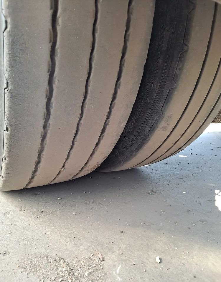 Krone Przyczepa Tandem - Piekabe noņemamā virsbūve/ Konteineru vedējs: foto 4 Krone Przyczepa Tandem - Piekabe noņemamā virsbūve/ Konteineru vedējs: foto 4