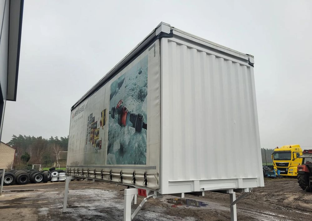 Krone Zabudowa BDF Krone 7,45m - Kravas kaste ar tentu: foto 1 Krone Zabudowa BDF Krone 7,45m - Kravas kaste ar tentu: foto 1