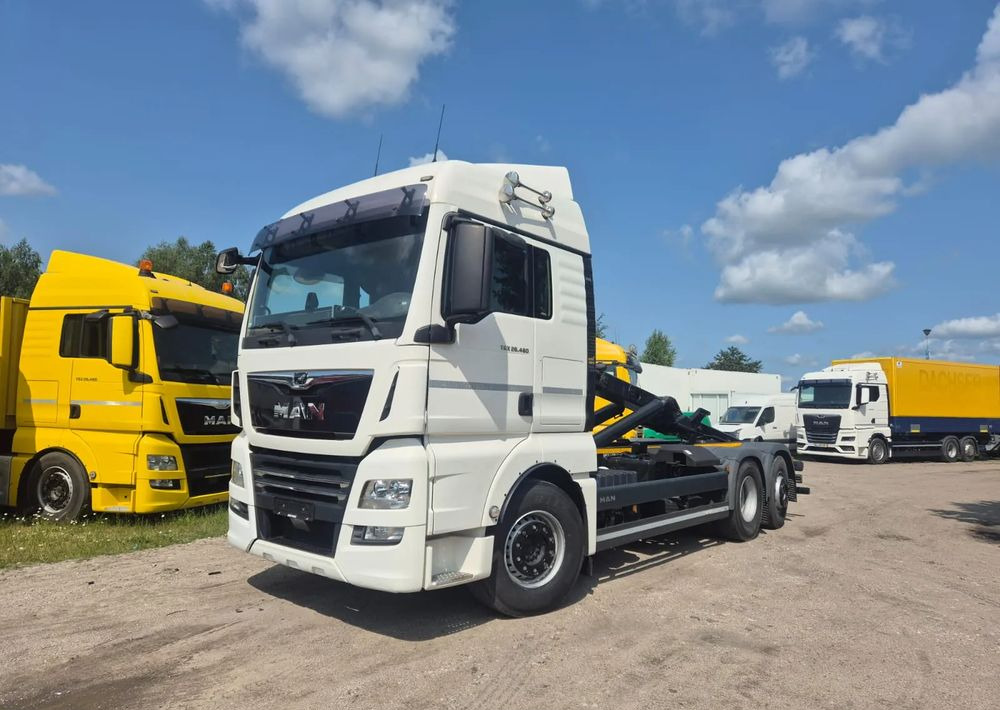 MAN TGX 26-460 Hakowiec oś skrętna - Pacēlājs ar āķi: foto 4 MAN TGX 26-460 Hakowiec oś skrętna - Pacēlājs ar āķi: foto 4