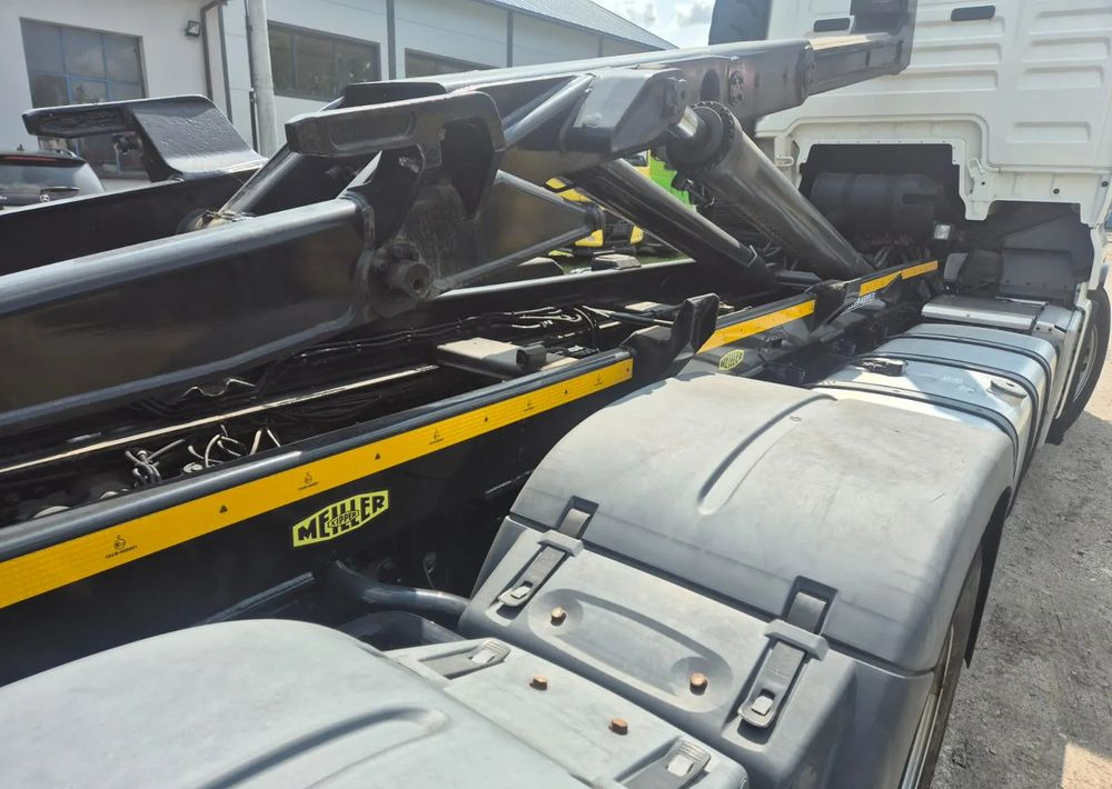 MAN TGX 26-460 Hakowiec oś skrętna - Pacēlājs ar āķi: foto 5 MAN TGX 26-460 Hakowiec oś skrętna - Pacēlājs ar āķi: foto 5