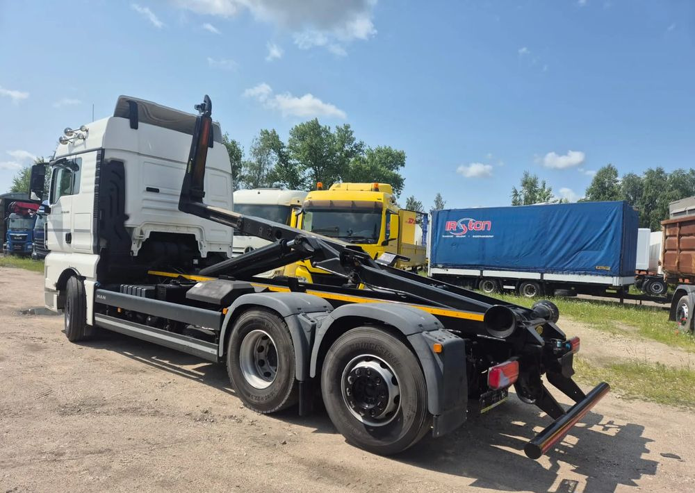 MAN TGX 26-460 Hakowiec oś skrętna - Pacēlājs ar āķi: foto 1 MAN TGX 26-460 Hakowiec oś skrętna - Pacēlājs ar āķi: foto 1