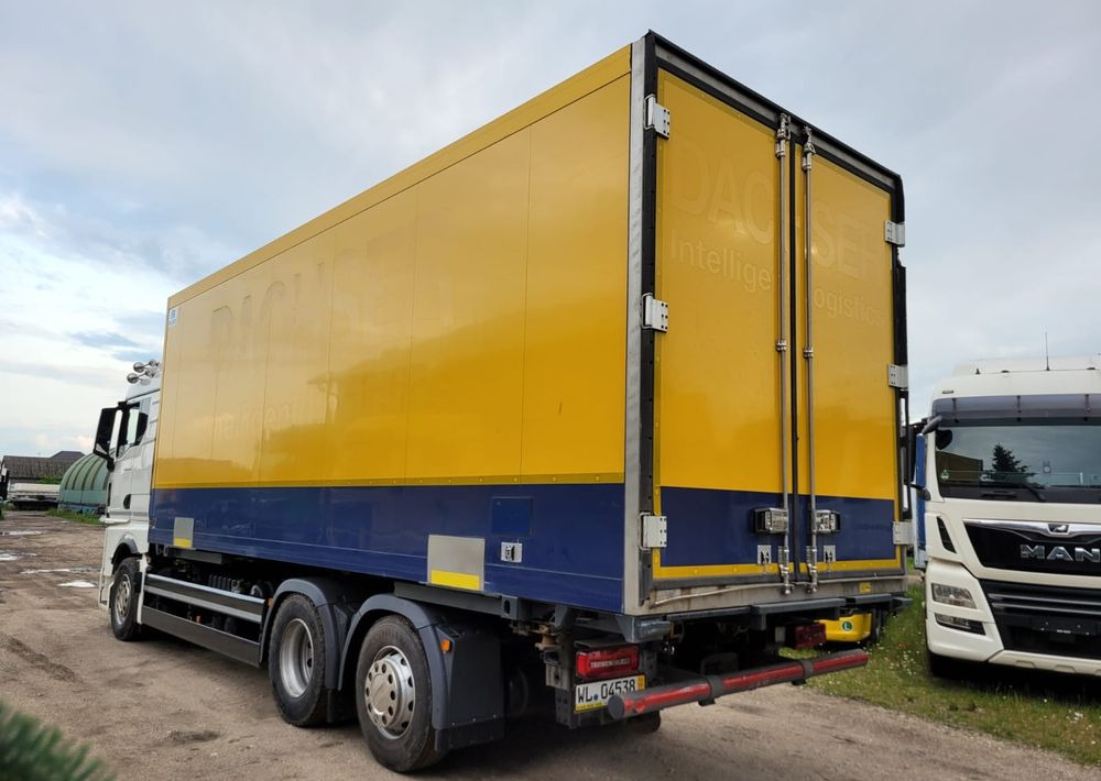 MAN TGX 26.510 oś skrętna do zabudowy kontener izoterma lub chłodnia - Kravas automašīna refrižerators: foto 4 MAN TGX 26.510 oś skrętna do zabudowy kontener izoterma lub chłodnia - Kravas automašīna refrižerators: foto 4