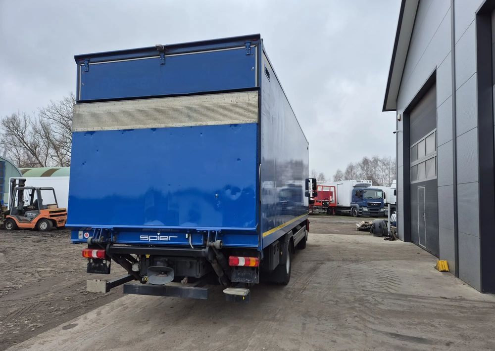 Mercedes-Benz Atego 1330 Euro 6 - Kravas automašīna ar slēgto virsbūvi: foto 3 Mercedes-Benz Atego 1330 Euro 6 - Kravas automašīna ar slēgto virsbūvi: foto 3