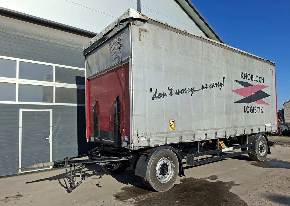 Schwarzmuller ciężarowa przyczepa 18 palet - Piekabe ar tentu: foto 1 Schwarzmuller ciężarowa przyczepa 18 palet - Piekabe ar tentu: foto 1