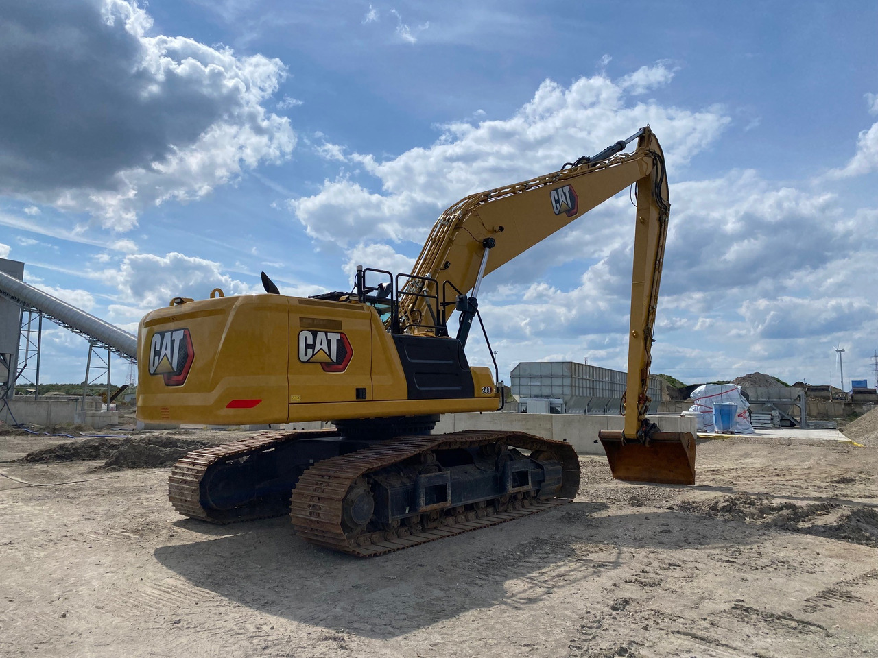 CATERPILLAR 340 Long Reach - Kāpurķēžu ekskavators: foto 1 CATERPILLAR 340 Long Reach - Kāpurķēžu ekskavators: foto 1