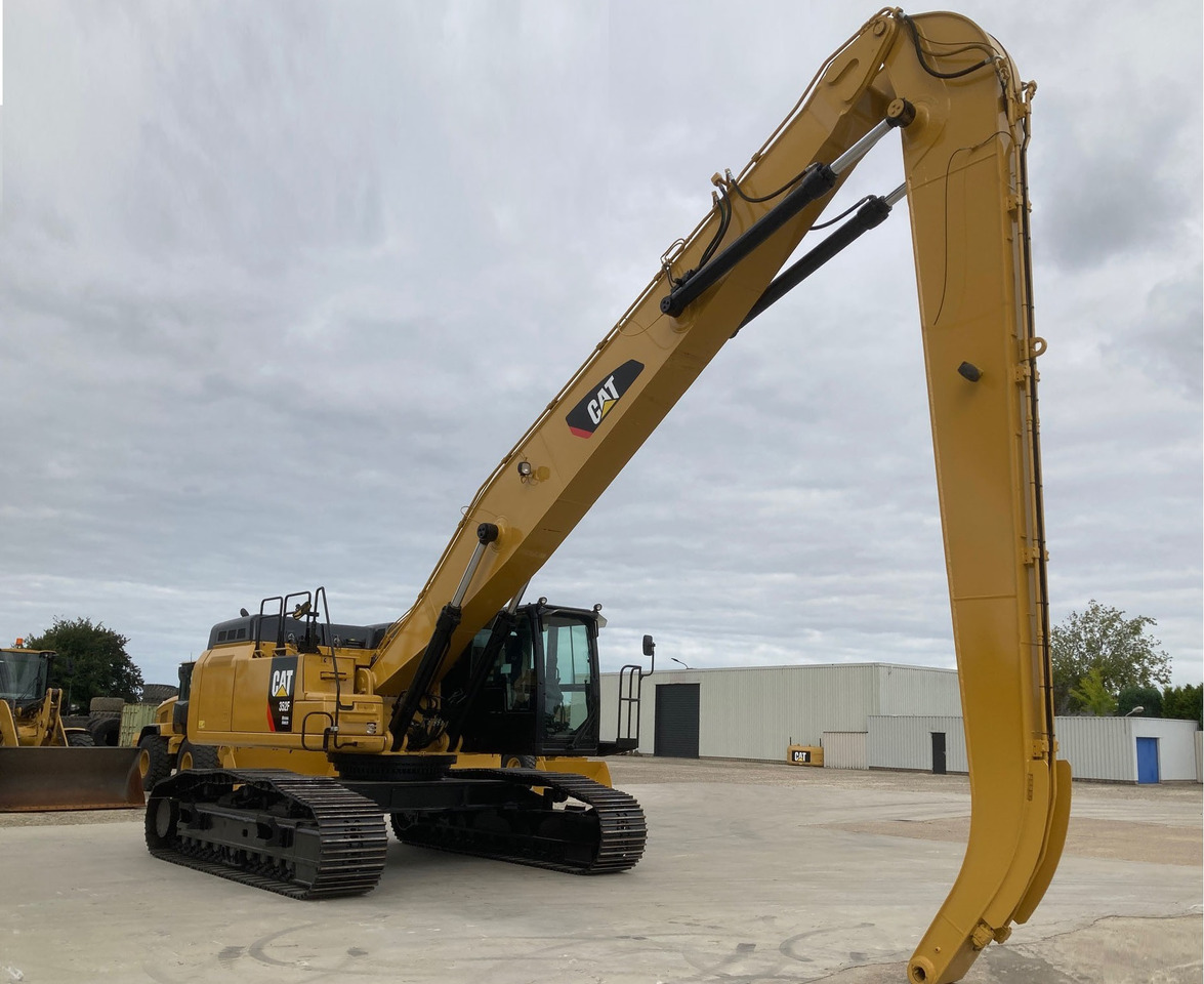 CATERPILLAR 352F Material Handler - Atkritumu iekrāvējs: foto 4 CATERPILLAR 352F Material Handler - Atkritumu iekrāvējs: foto 4