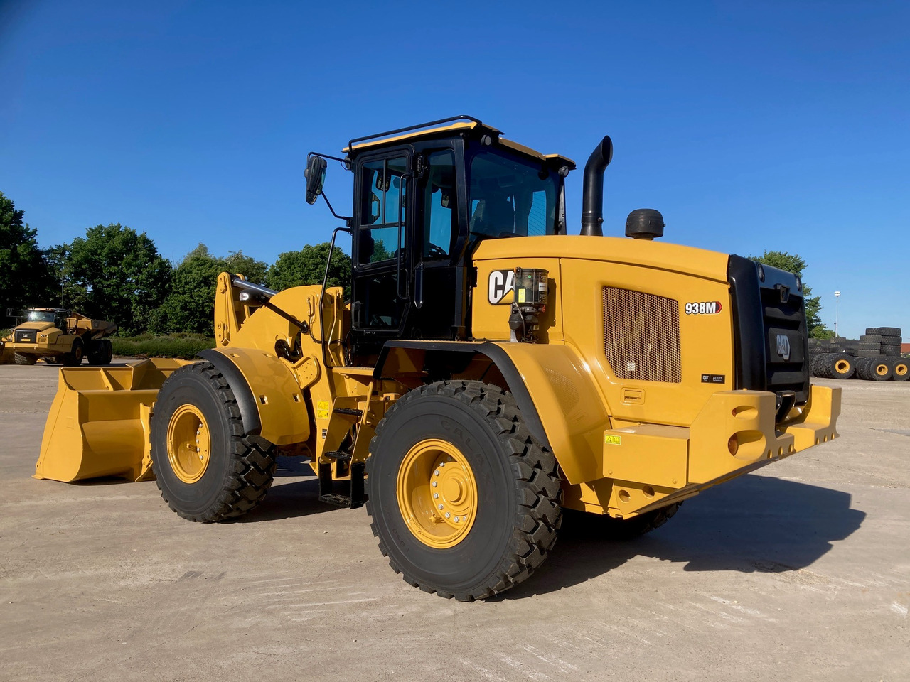 CATERPILLAR 938M - Riteņu iekrāvējs: foto 1 CATERPILLAR 938M - Riteņu iekrāvējs: foto 1