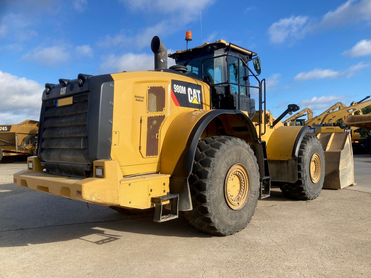 CATERPILLAR 980M - Riteņu iekrāvējs: foto 4 CATERPILLAR 980M - Riteņu iekrāvējs: foto 4