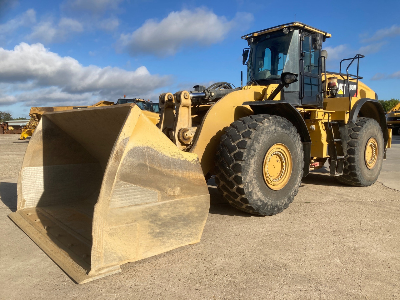 CATERPILLAR 980M - Riteņu iekrāvējs: foto 3 CATERPILLAR 980M - Riteņu iekrāvējs: foto 3