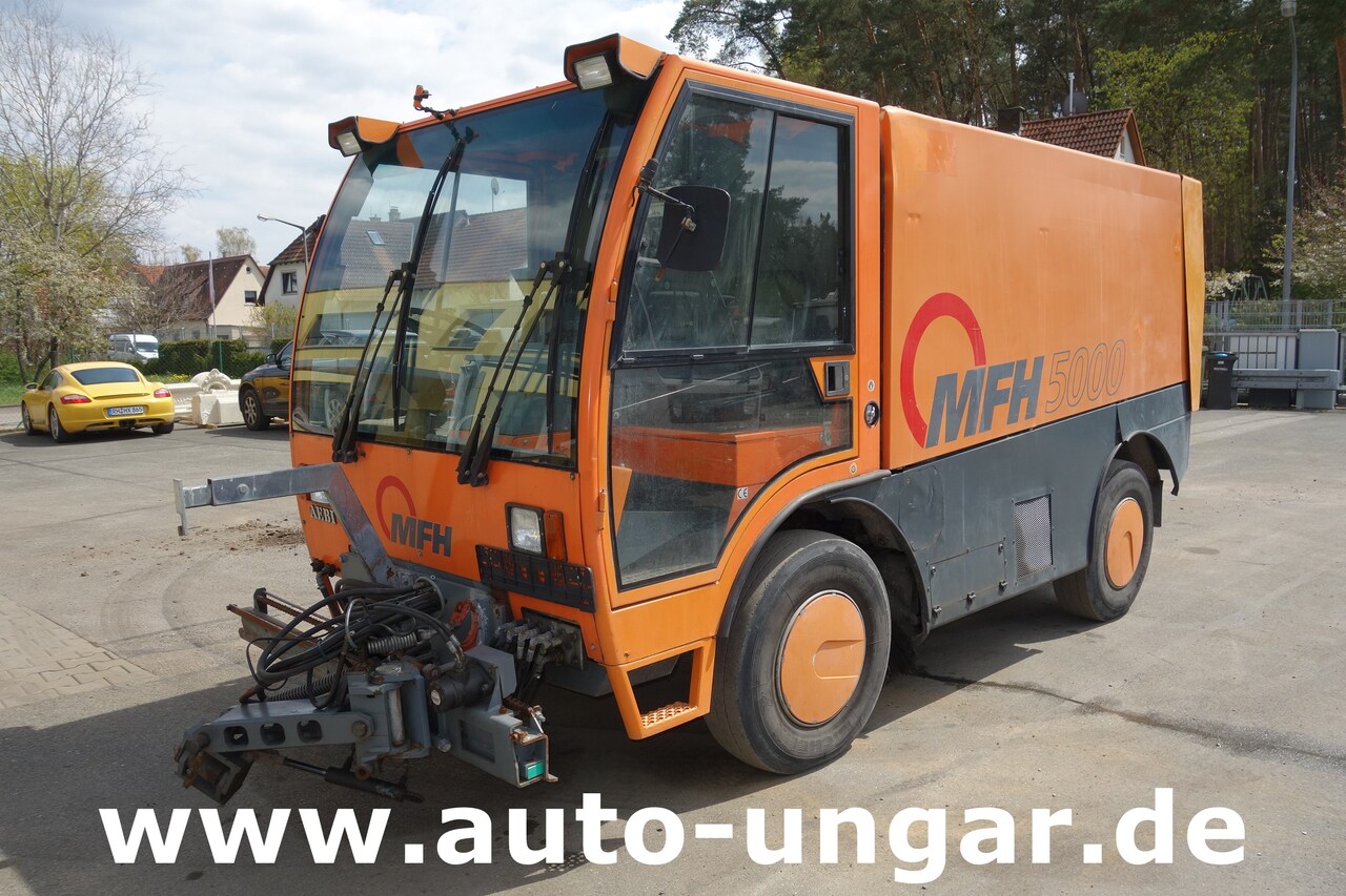 Aebi Schmidt MFH 5000 Kehrmaschine Ersatzteilträger - SpareParts EZ 2000 - Ielu tīrīšanas mašīna: foto 3 Aebi Schmidt MFH 5000 Kehrmaschine Ersatzteilträger - SpareParts EZ 2000 - Ielu tīrīšanas mašīna: foto 3