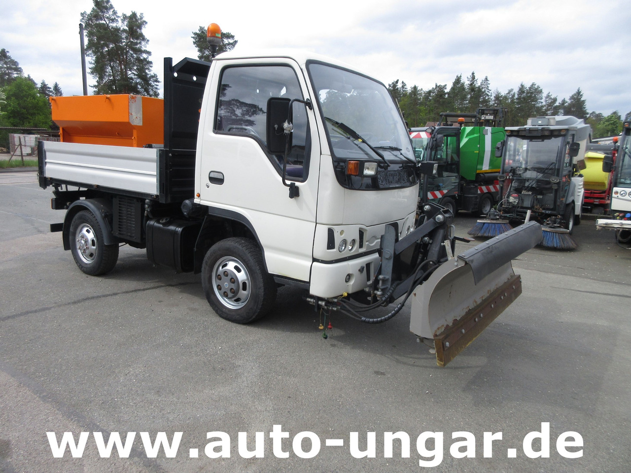 Durso Multimobil M3.50 Multicar Winterdienst 4x4 Kipper Pflug & Streuer - Sniega novākšanas tehnika: foto 1 Durso Multimobil M3.50 Multicar Winterdienst 4x4 Kipper Pflug & Streuer - Sniega novākšanas tehnika: foto 1