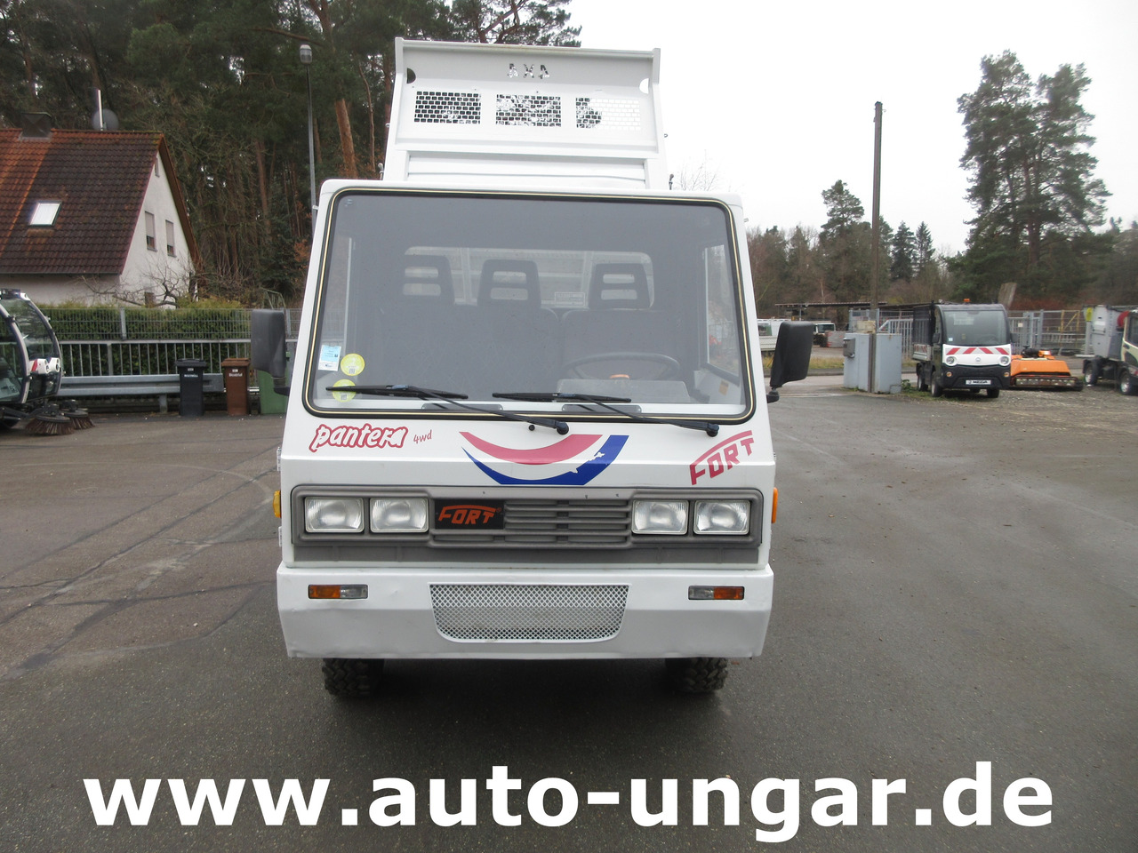 FORT Pantera 4WD Comaca Car 4x4 3-Seiten Kipper Untersetzung 40km/h Agricultural - Lauksaimniecības piekabe-pašizgāzējs: foto 2 FORT Pantera 4WD Comaca Car 4x4 3-Seiten Kipper Untersetzung 40km/h Agricultural - Lauksaimniecības piekabe-pašizgāzējs: foto 2