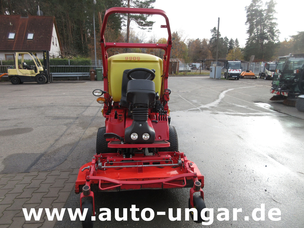 Ferrari PG280D Hochentleerung Hydrostat Kubota Diesel Parkmäher Mäher - Siena sagatavošanas tehnika: foto 2 Ferrari PG280D Hochentleerung Hydrostat Kubota Diesel Parkmäher Mäher - Siena sagatavošanas tehnika: foto 2