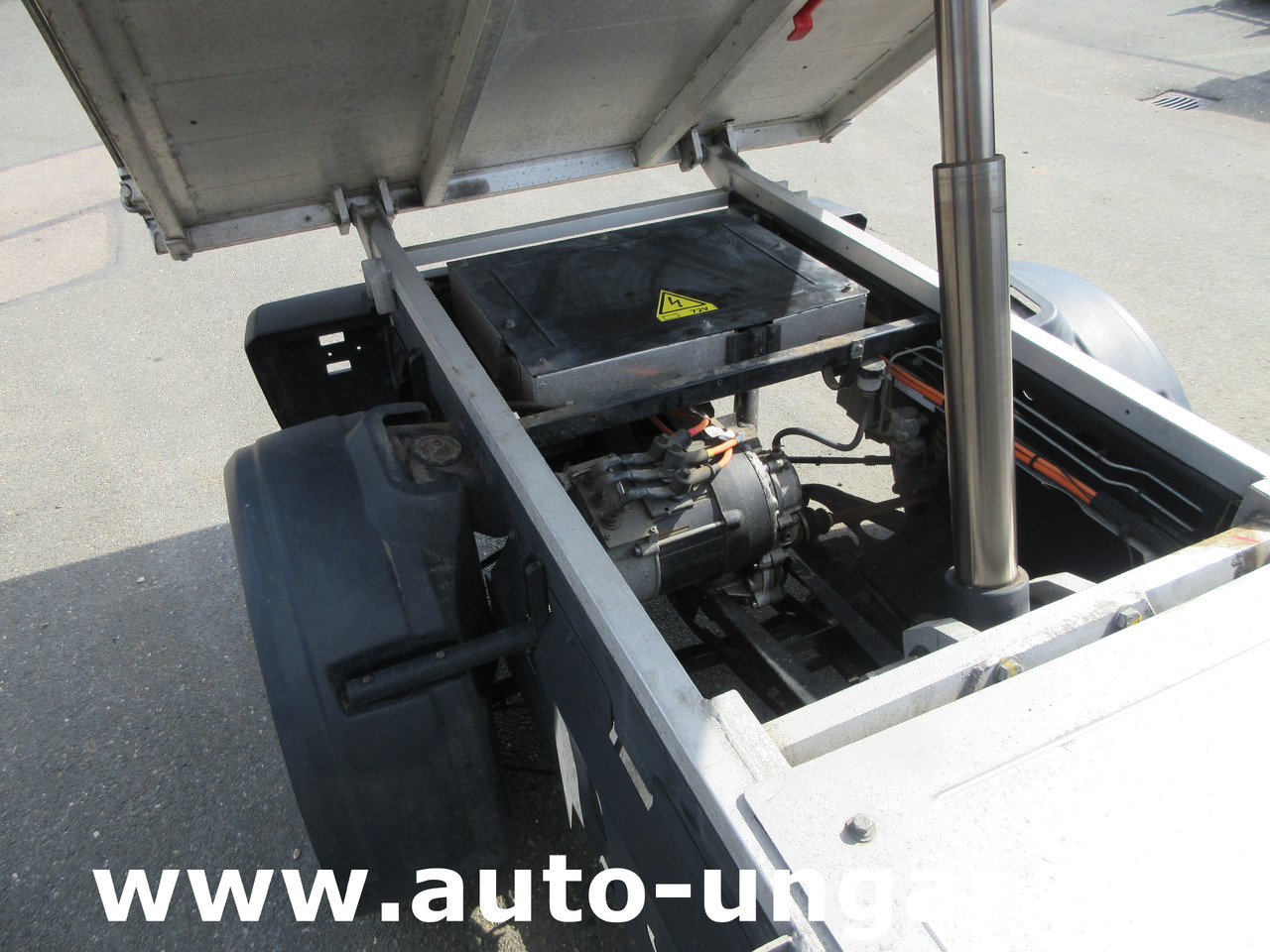 Elektriskā komunālā automašīna GOUPIL G5 E  Kipper Unfall- und Getriebeschaden Elektrofahrzeug Bj 2014: foto 9