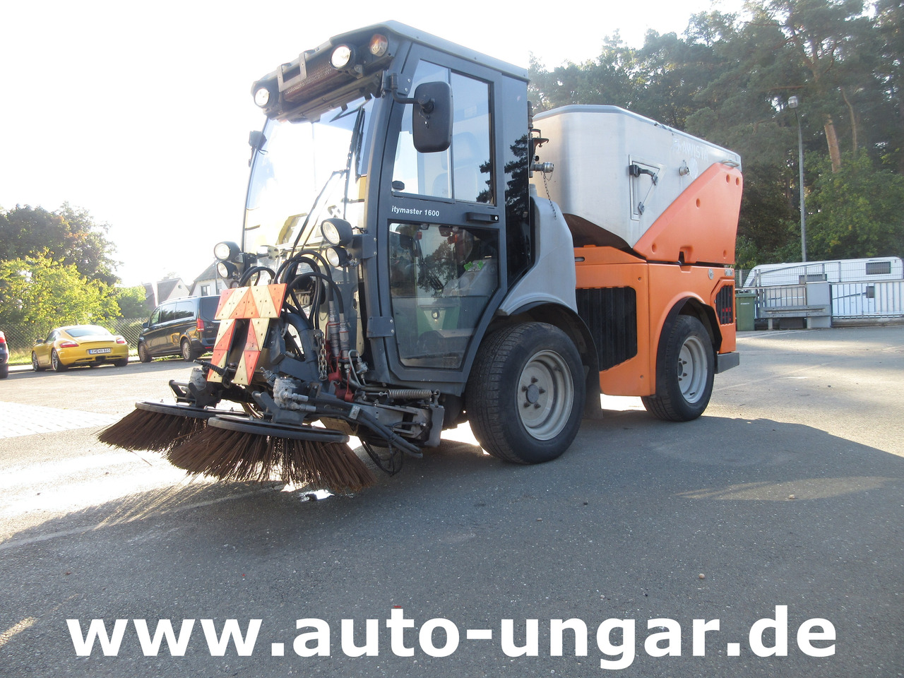 Hako CityMaster CM 1600 Kehrmaschine Knicklenkung Allrad Kommunalfahrzeug - Ielu tīrīšanas mašīna: foto 3 Hako CityMaster CM 1600 Kehrmaschine Knicklenkung Allrad Kommunalfahrzeug - Ielu tīrīšanas mašīna: foto 3