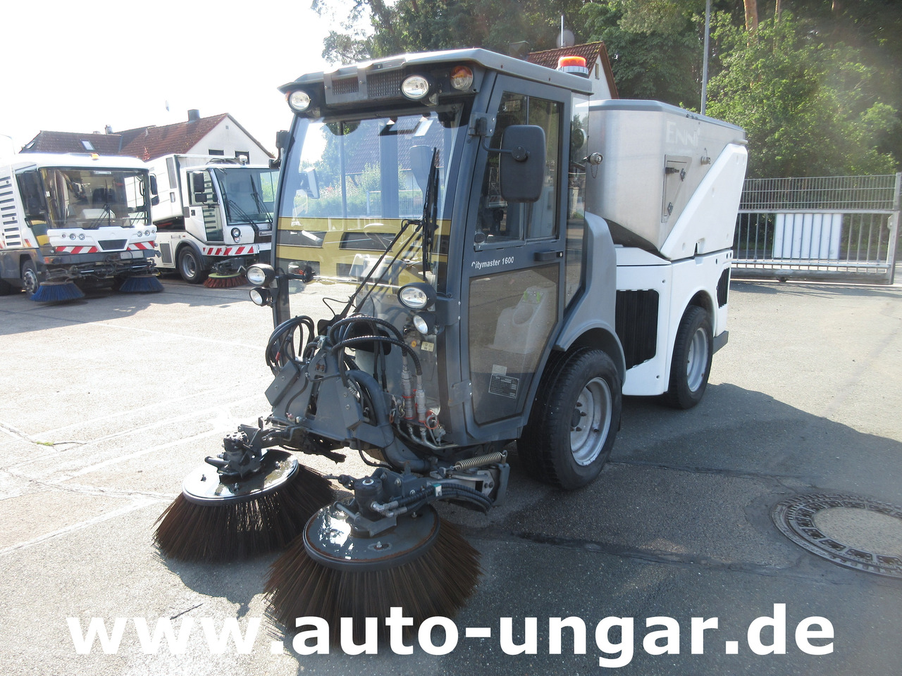 Hako Citymaster CM 1600 4x4 Kehrmaschine mit Kärcher am Heck - Ielu tīrīšanas mašīna: foto 3 Hako Citymaster CM 1600 4x4 Kehrmaschine mit Kärcher am Heck - Ielu tīrīšanas mašīna: foto 3