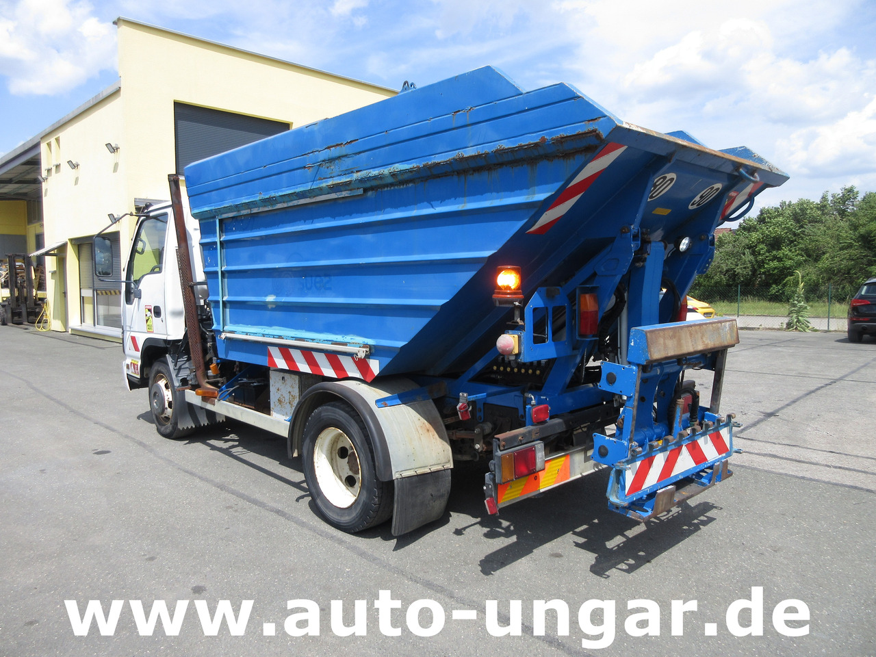 ISUZU NQR Smoother Q75 Y07 Müllwagen 8m³ TECNO 7.500kg Kipper Presse Lifter - Atkritumu vedējs: foto 4 ISUZU NQR Smoother Q75 Y07 Müllwagen 8m³ TECNO 7.500kg Kipper Presse Lifter - Atkritumu vedējs: foto 4