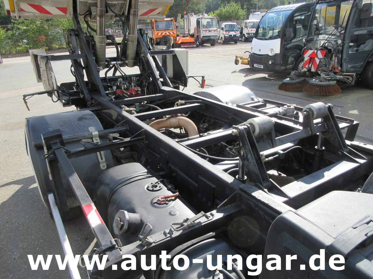 Atkritumu vedējs ISUZU NQR smoother NPR 75 Q75.Y07 Faun Müllwagen Euro 4 Kipper Lifter Presse: foto 23