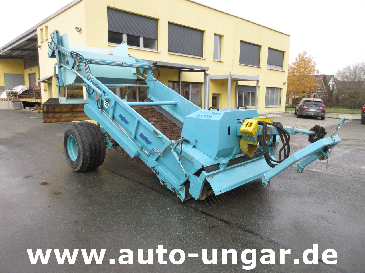 Kässbohrer BeachTech STR 2000 Cribleuse de Plage BeachCleaner Strandreiniger عمال تنظيف الشاطئ - Komunālā/ Specializētā tehnika: foto 3 Kässbohrer BeachTech STR 2000 Cribleuse de Plage BeachCleaner Strandreiniger عمال تنظيف الشاطئ - Komunālā/ Specializētā tehnika: foto 3