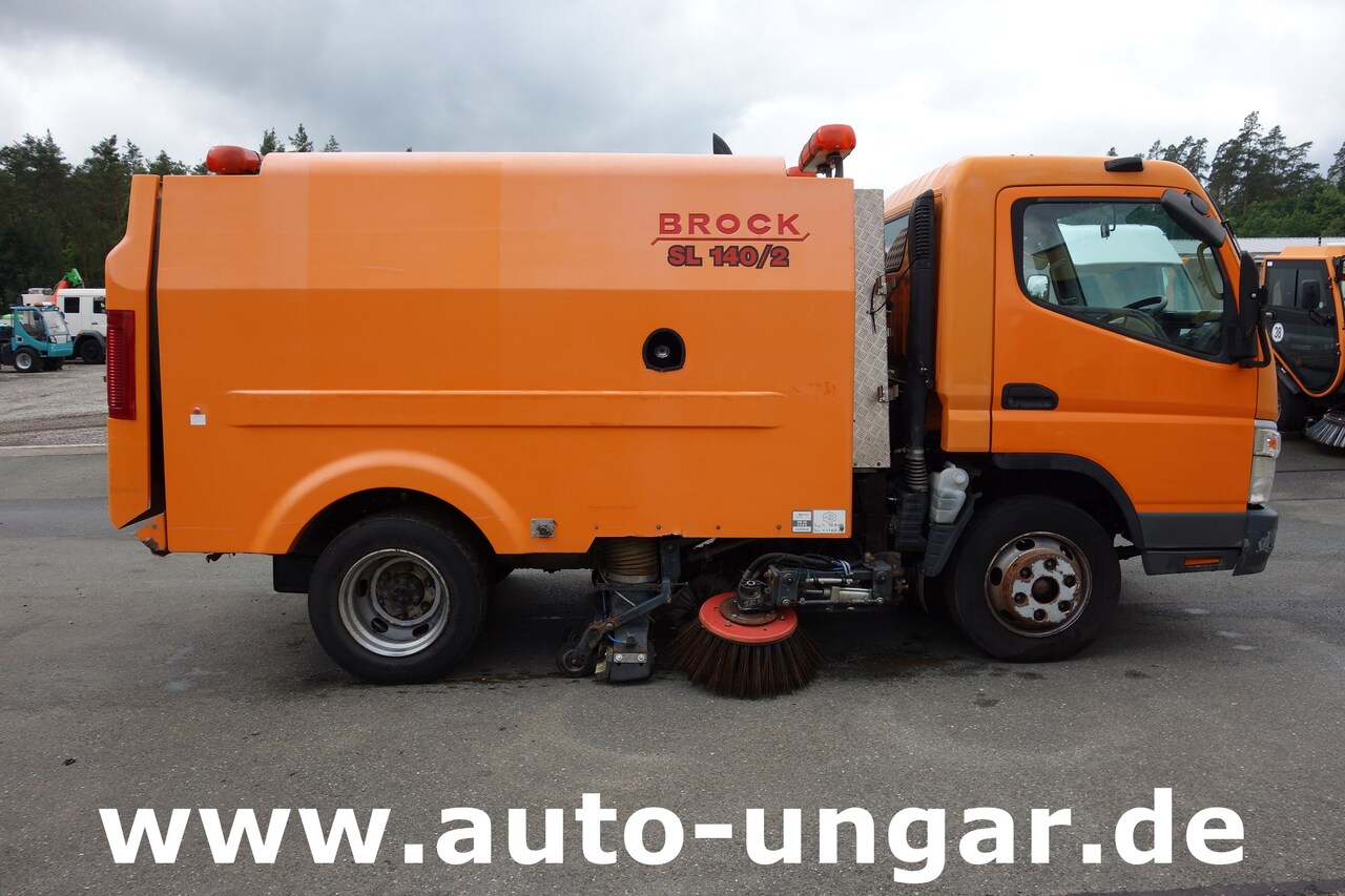 Ielu tīrīšanas mašīna Mitsubishi Fuso Canter 7C15 mit Brock SL 140/2 Kehrmaschine Euro 4: foto 8