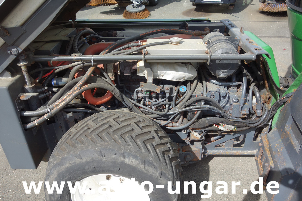 Komunālais traktors Multihog CX75  Knicklenker 4x4 Zapfwelle Kipper Kommunalhydraulik Frontheber: foto 18