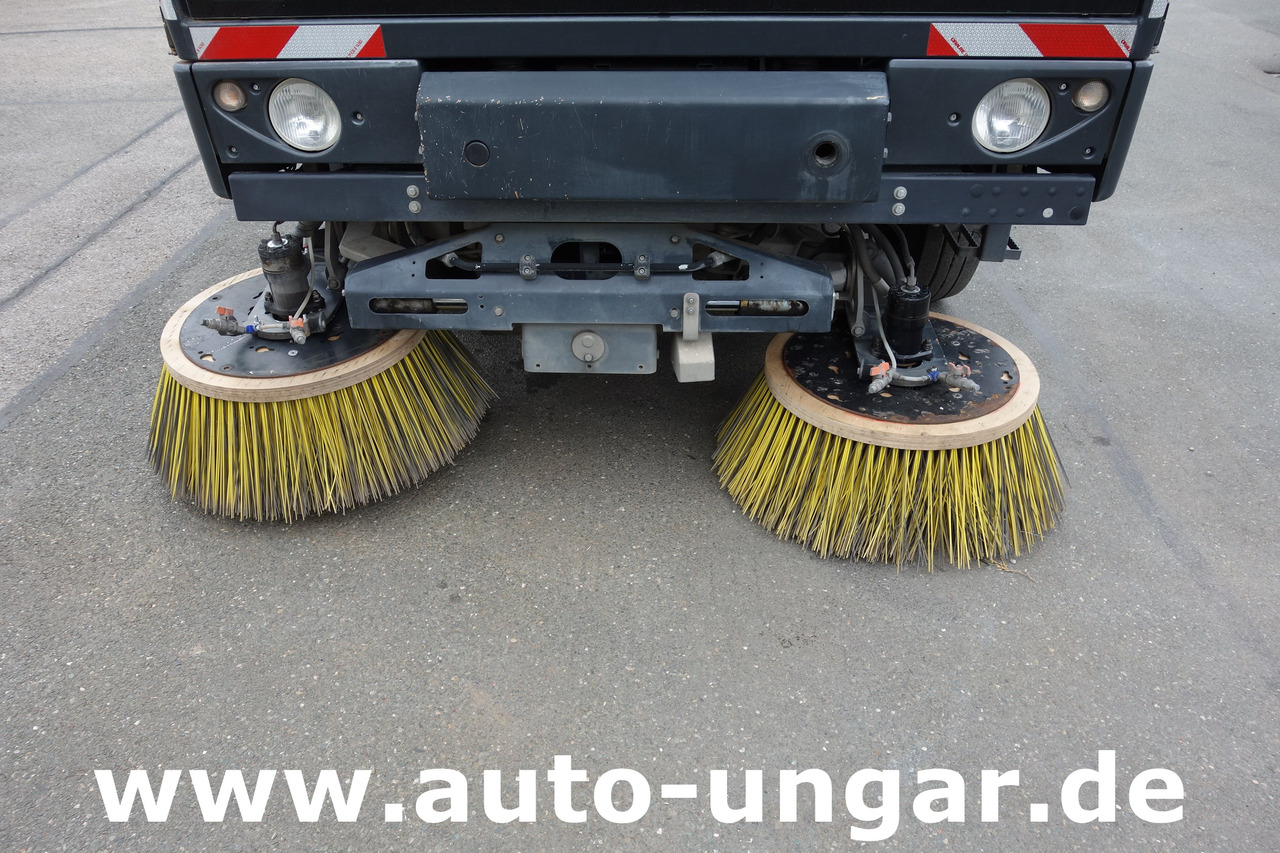 SCHMIDT Cleango 500 EURO 6 Baujahr 2017 Kehrmaschine Straßenkehrmaschine - Ielu tīrīšanas mašīna: foto 4 SCHMIDT Cleango 500 EURO 6 Baujahr 2017 Kehrmaschine Straßenkehrmaschine - Ielu tīrīšanas mašīna: foto 4