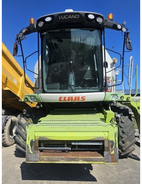 Claas Tucano 450 (839) +V 750 - Labības kombains: foto 3 Claas Tucano 450 (839) +V 750 - Labības kombains: foto 3
