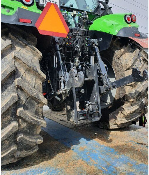 Deutz Agrotron 6145.4 - Traktors: foto 2 Deutz Agrotron 6145.4 - Traktors: foto 2