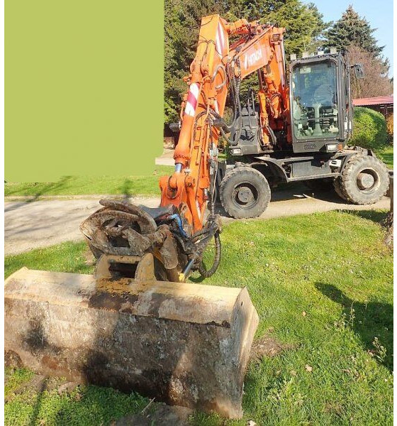 Hitachi Zaxis 140W-5B - Riteņu ekskavators: foto 4 Hitachi Zaxis 140W-5B - Riteņu ekskavators: foto 4