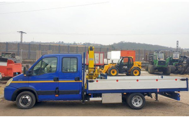 Iveco 50C18 Daily 3.D 16V +Effer - Automašīna ar kravas platformu, Kravas-pasažieru furgons: foto 4 Iveco 50C18 Daily 3.D 16V +Effer - Automašīna ar kravas platformu, Kravas-pasažieru furgons: foto 4