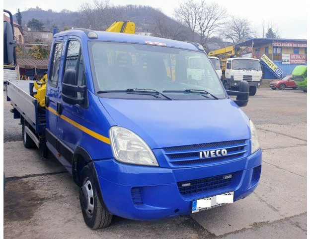 Iveco 50C18 Daily 3.D 16V +Effer - Automašīna ar kravas platformu, Kravas-pasažieru furgons: foto 2 Iveco 50C18 Daily 3.D 16V +Effer - Automašīna ar kravas platformu, Kravas-pasažieru furgons: foto 2