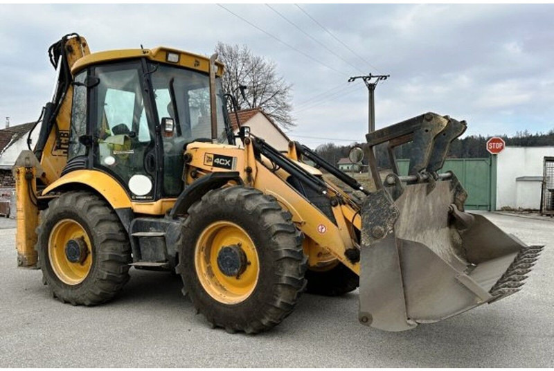 JCB 4 CX - Ekskavators-iekrāvējs: foto 2 JCB 4 CX - Ekskavators-iekrāvējs: foto 2