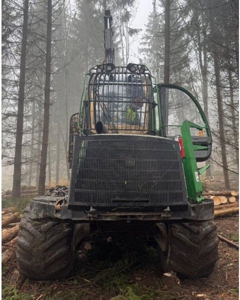 John Deere 1010E 8W - Forvarders: foto 4 John Deere 1010E 8W - Forvarders: foto 4