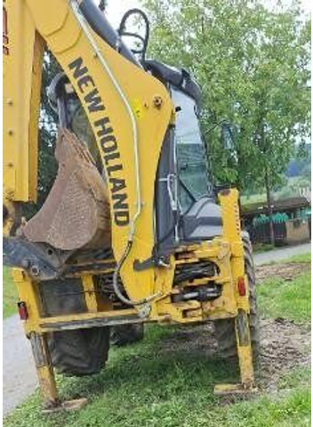 Ekskavators-iekrāvējs New Holland B115B: foto 6