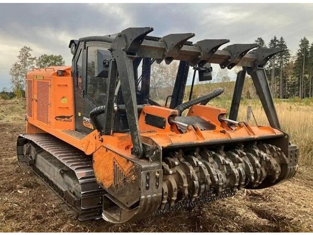 PrimeTech PT300 FAE 12t - Meža mulčeris: foto 2 PrimeTech PT300 FAE 12t - Meža mulčeris: foto 2