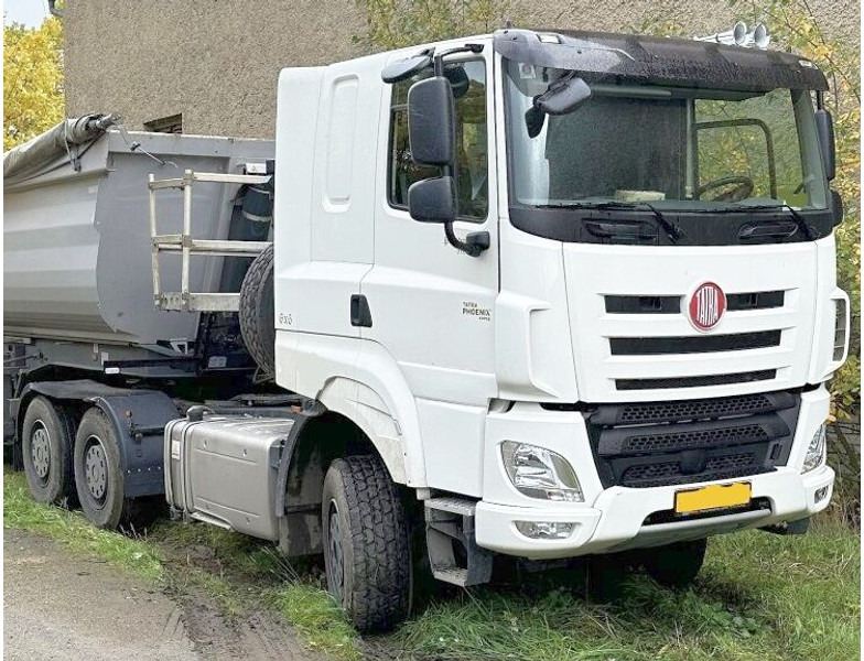 Tatra 6x6 hydr. 75/48t Phoenix 158/DAF (TRACTOR docs/kfz!) - Vilcējs: foto 1 Tatra 6x6 hydr. 75/48t Phoenix 158/DAF (TRACTOR docs/kfz!) - Vilcējs: foto 1