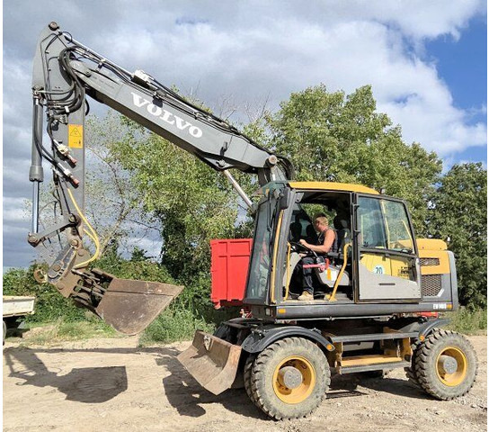 Volvo EW 140D (17t) - Riteņu ekskavators: foto 3 Volvo EW 140D (17t) - Riteņu ekskavators: foto 3
